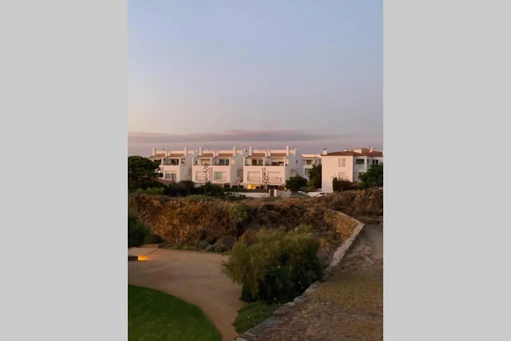 Holiday home Beachfront Duplex With Terrace And Sea Views - Cadaques