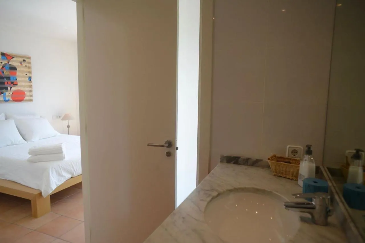 Holiday home Beachfront Duplex With Terrace And Sea Views - Cadaques